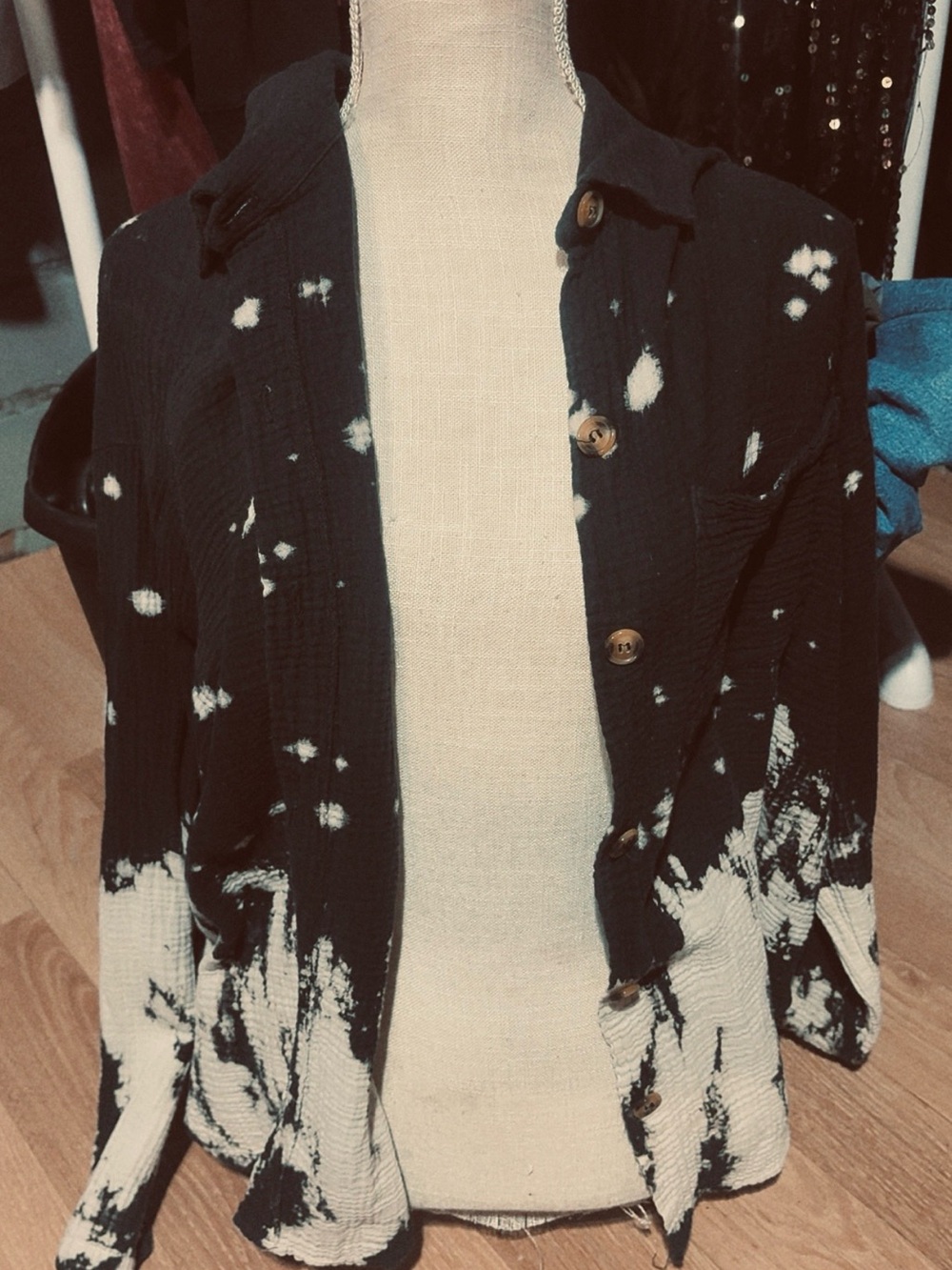 Women’s Black & White Tie-Dye Button-Front Cardigan Sweater
